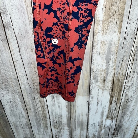 Lululemon High Rise Efflorescent Dark Canyon Onyx Blue Final Lap Crop - Picture 7 of 12